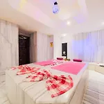 فندق Sisus Çeşme