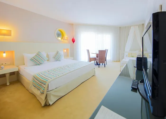 فندق Sisus Çeşme