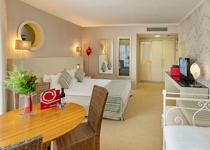 Sisus فندق Çeşme